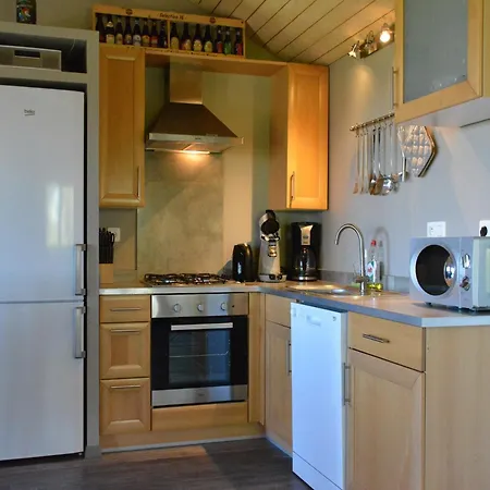 Charming In Vielsalm, Cleaning Included 木屋 *